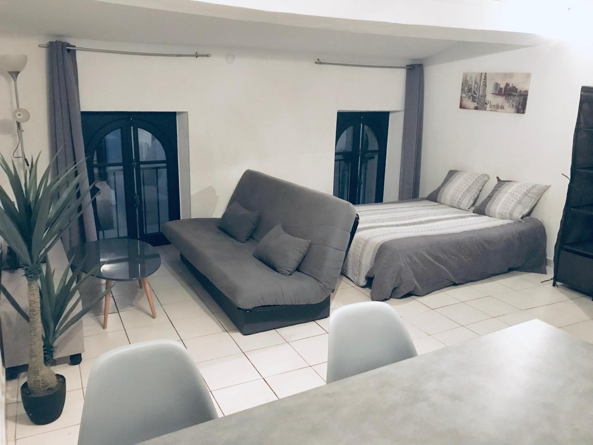 Studio Des Cathares Apartment การ์กาซอน ภายนอก รูปภาพ